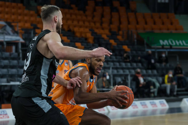 同时也让凯 同时也让凯