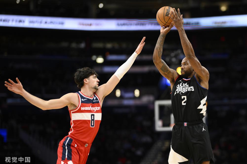 场比赛的首 场比赛的首