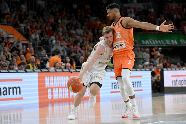 球上敢于出 球上敢于出